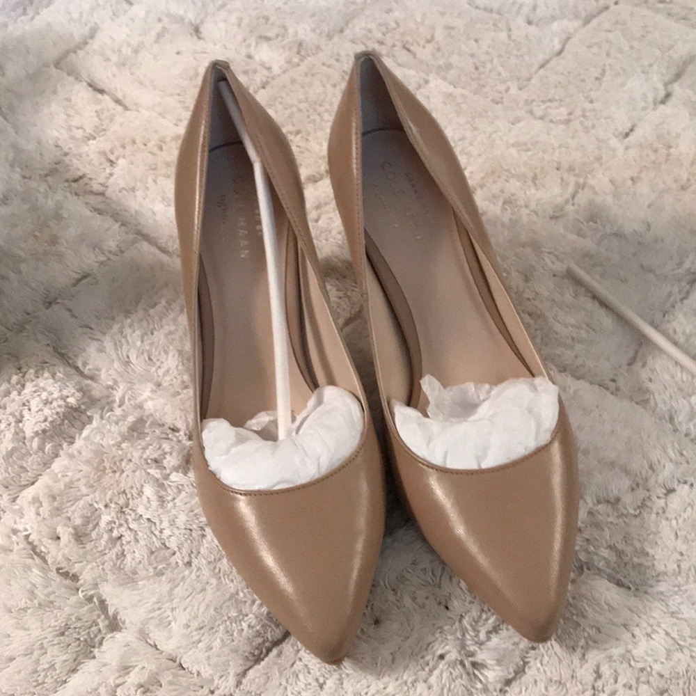 Cole Hahn brand new Juliana Pump.
